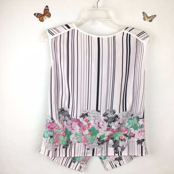 Kenneth Cole Tops - Kenneth Cole Stripe Floral White Blouse Sz Small Kenneth Cole Tops - Kenneth Cole Stripe Floral White Blouse Sz Small